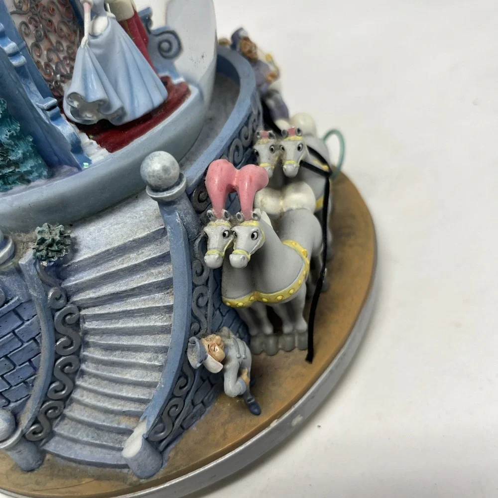 Disney Store Cinderella Double Snow Globe Musical Wedding Castle Retired